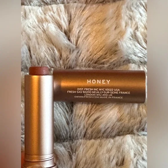 Fresh Sugar Lip Treatment Honey, travel size - Picture 3 of 3